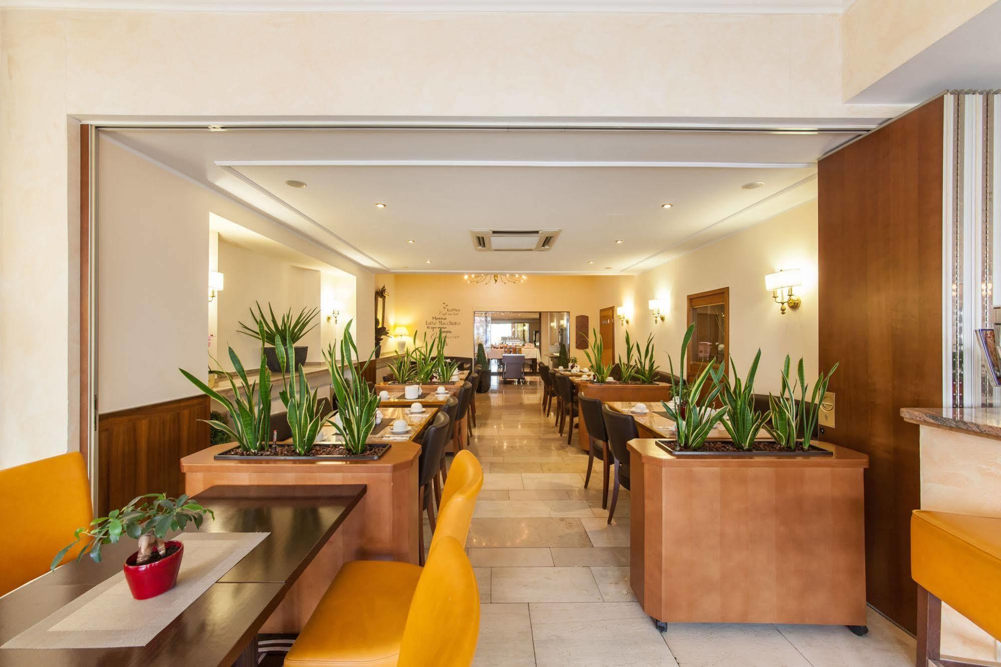 Hotel Flora Duesseldorf Extérieur photo